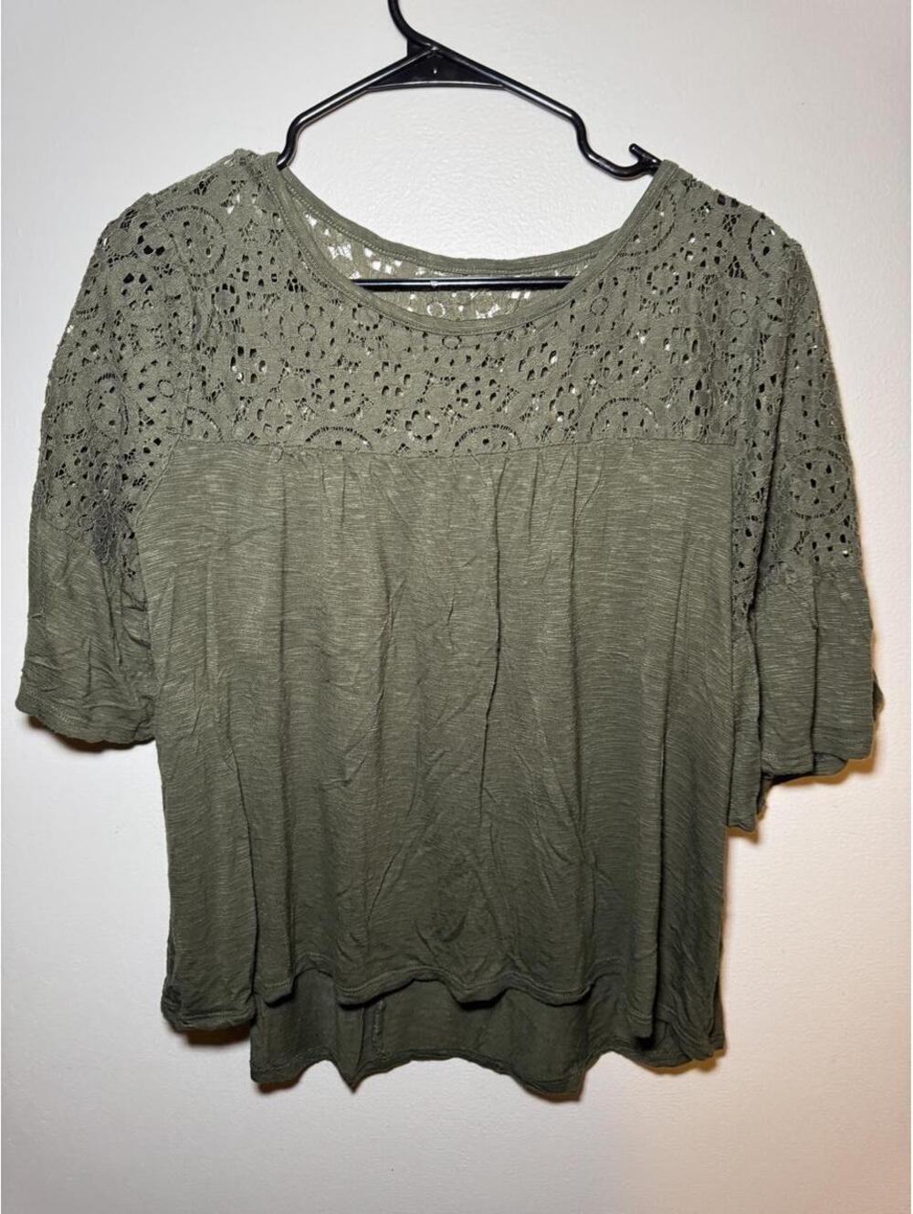 Olive Green Blouse Lace Sleeve Flow Size Medium PTP 20 GC